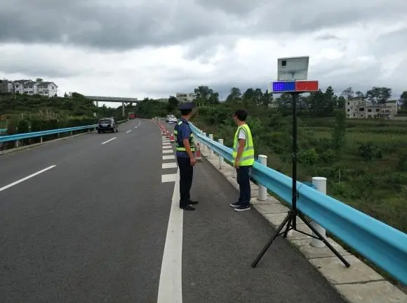 潍坊高速公路钢护栏